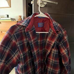 Women’s small Pendleton Navy, Red & Cream Plaid Wool Coat